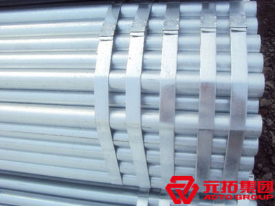 目前在許多國家已經(jīng)形成了各種形式的腳手架