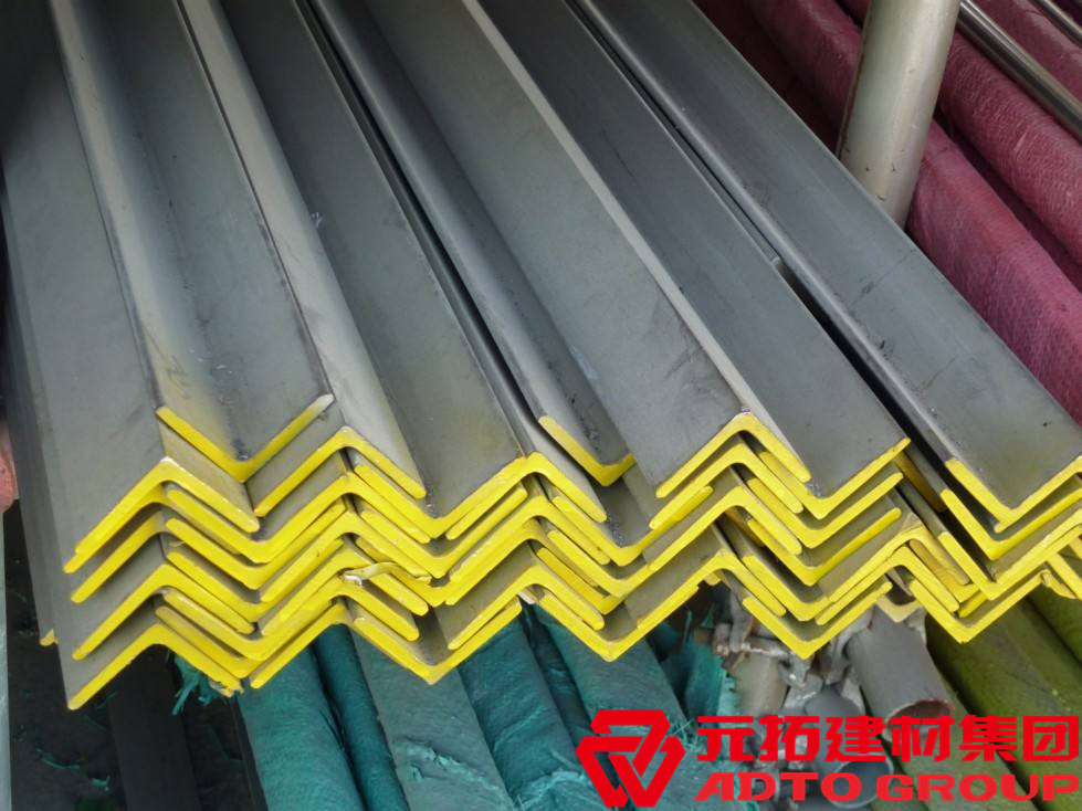 鄭州不銹鋼熱軋角鋼去哪里批發(fā)？