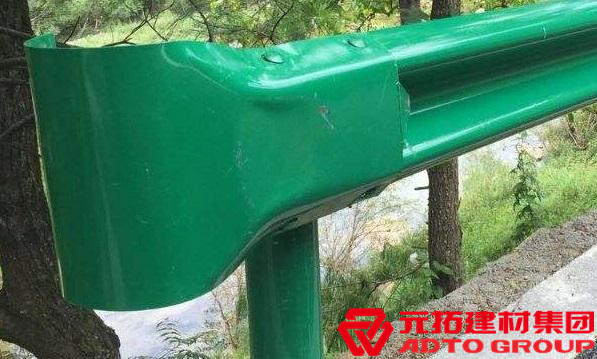昆明鄉(xiāng)村公路護欄板價格是多少？