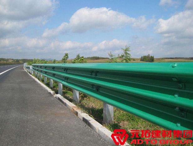 鄉(xiāng)村公路波形護(hù)欄板哪里有賣？