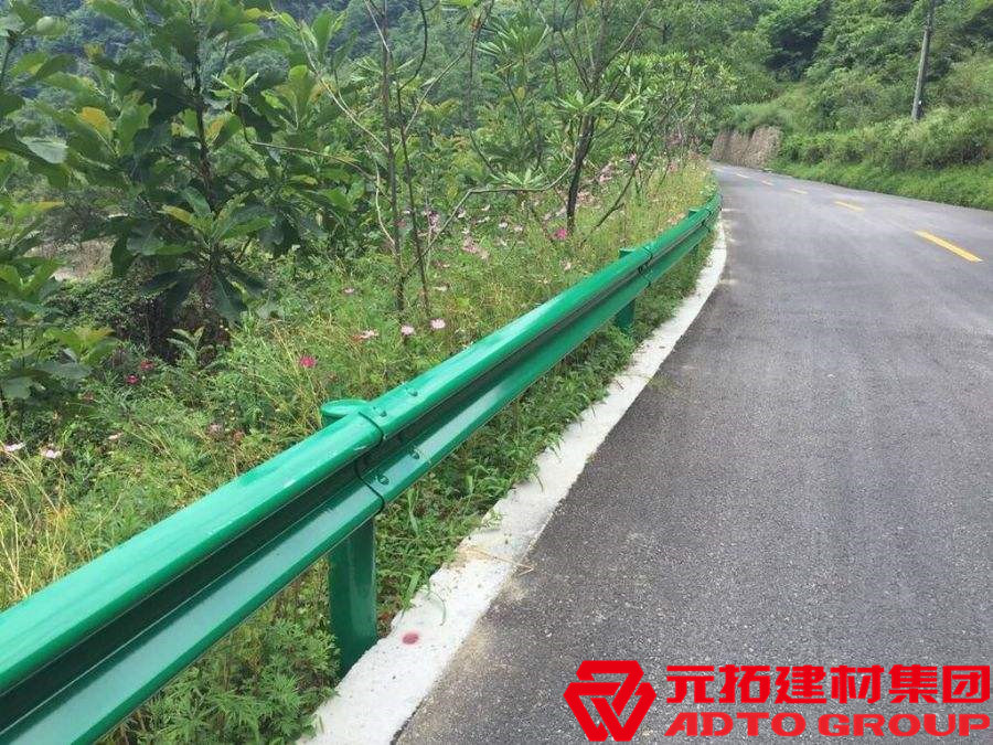 四川哪里可以批發(fā)波形護(hù)欄板？