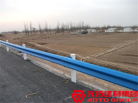 廣西優(yōu)質(zhì)高速公路護欄板多少錢一公里？