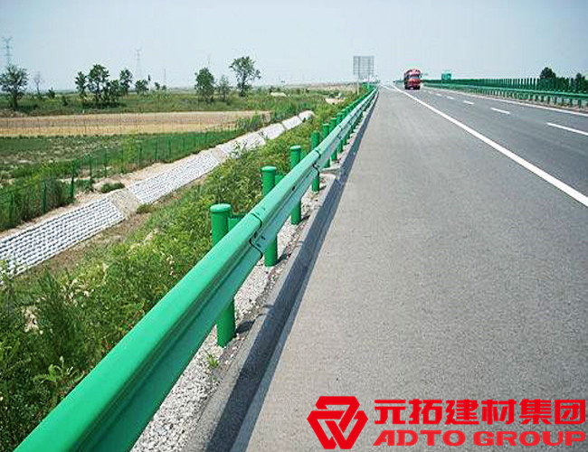 高速公路護欄板厚度標準是多少？