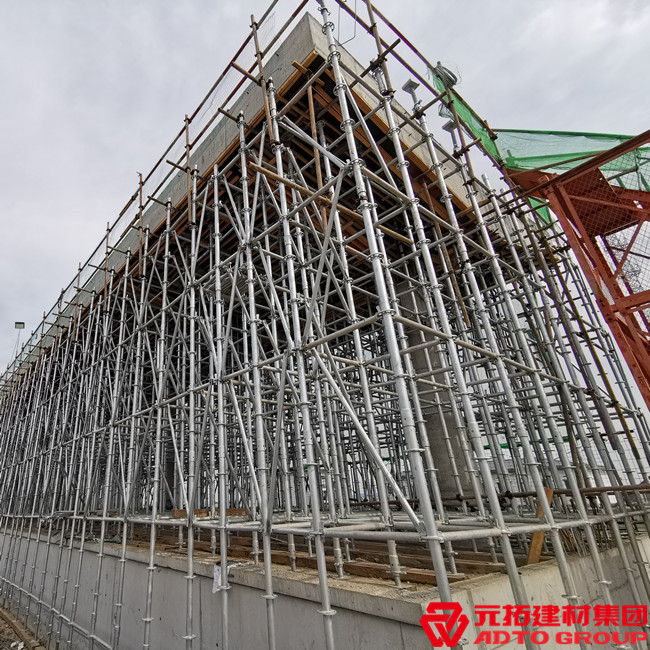元拓盤扣腳手架應(yīng)用于江蘇東臺(tái)火車站站臺(tái)
