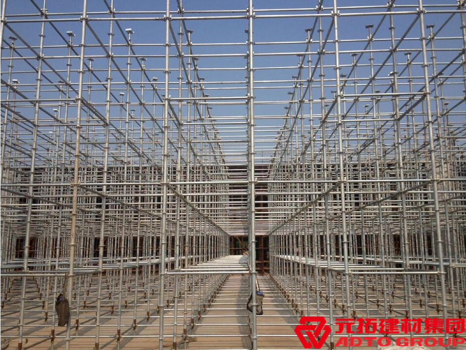 江蘇鹽通高鐵項(xiàng)目使用元拓盤扣式腳手架