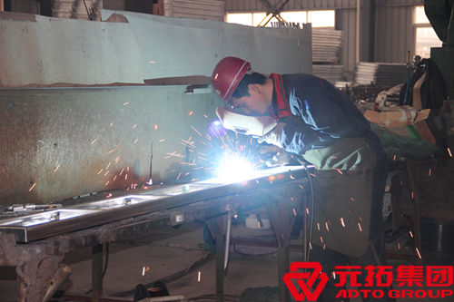 信息化時代如何挑選正規(guī)的腳手架廠家