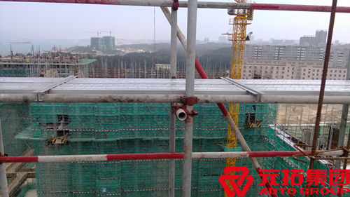 高層住宅室外防護(hù)體系使用什么樣的腳手架