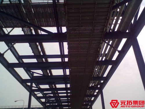 申遠(yuǎn)己內(nèi)酰胺項(xiàng)目工地使用鋼跳板細(xì)節(jié)圖