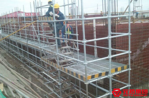 海亮集團(tuán)別墅項(xiàng)目工程使用盤(pán)扣式腳手架