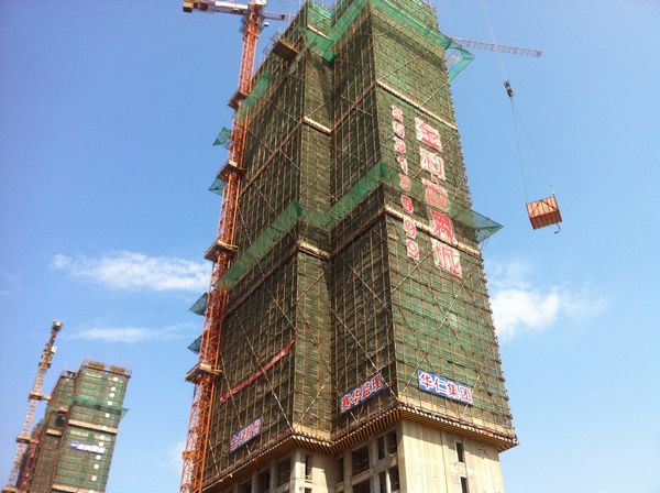 懸挑腳手架和爬架的區(qū)別