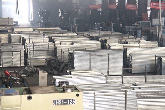 元拓鋼跳板生產(chǎn)車間